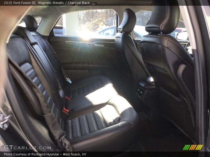 Magnetic Metallic / Charcoal Black 2015 Ford Fusion SE