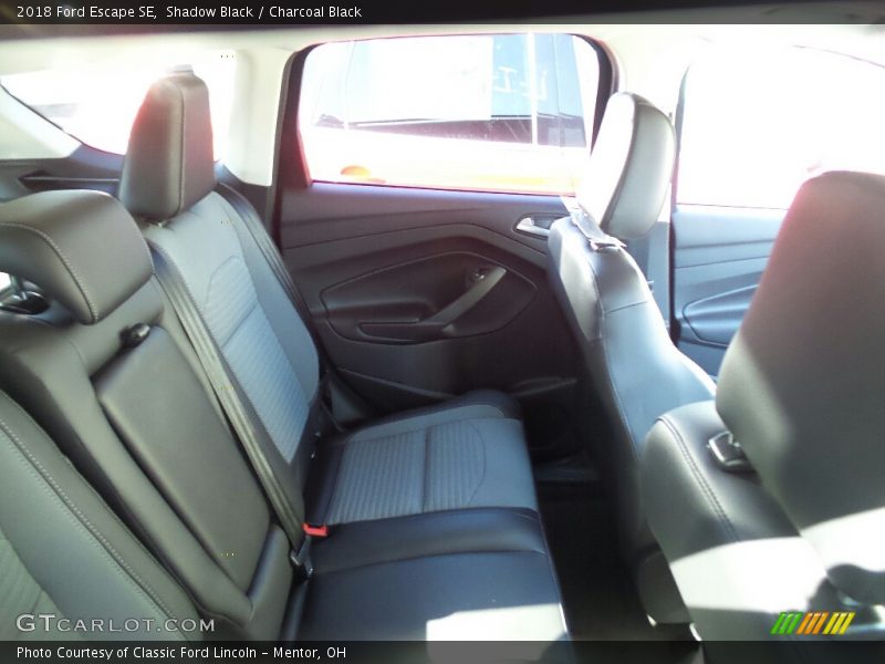 Shadow Black / Charcoal Black 2018 Ford Escape SE