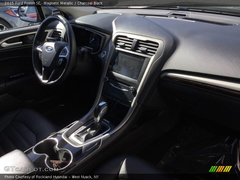 Magnetic Metallic / Charcoal Black 2015 Ford Fusion SE