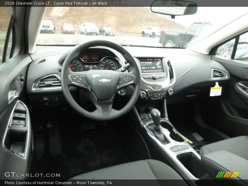 Cajun Red Tintcoat / Jet Black 2018 Chevrolet Cruze LT