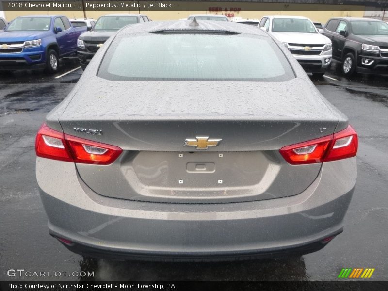 Pepperdust Metallic / Jet Black 2018 Chevrolet Malibu LT