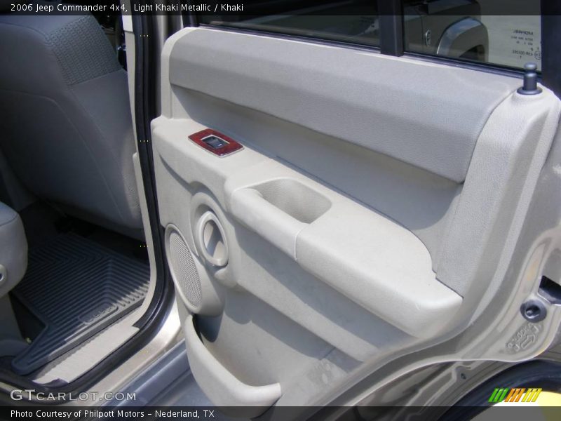 Light Khaki Metallic / Khaki 2006 Jeep Commander 4x4