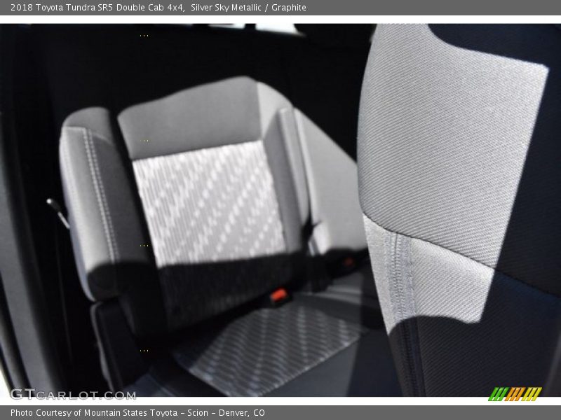 Silver Sky Metallic / Graphite 2018 Toyota Tundra SR5 Double Cab 4x4