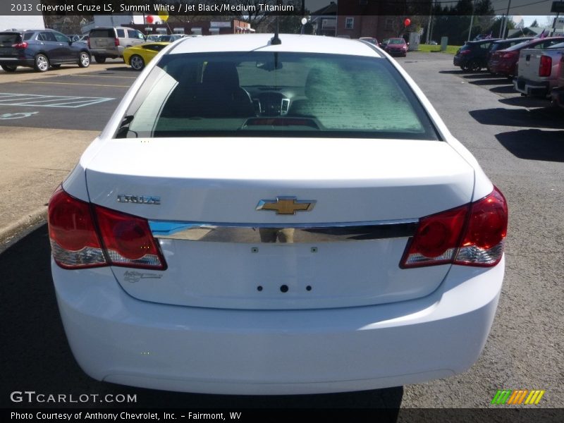 Summit White / Jet Black/Medium Titanium 2013 Chevrolet Cruze LS