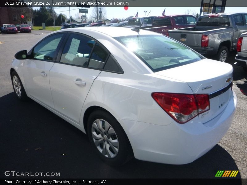 Summit White / Jet Black/Medium Titanium 2013 Chevrolet Cruze LS