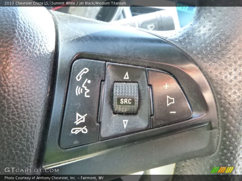 Summit White / Jet Black/Medium Titanium 2013 Chevrolet Cruze LS