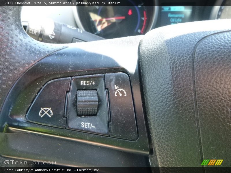 Summit White / Jet Black/Medium Titanium 2013 Chevrolet Cruze LS