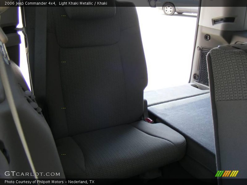Light Khaki Metallic / Khaki 2006 Jeep Commander 4x4