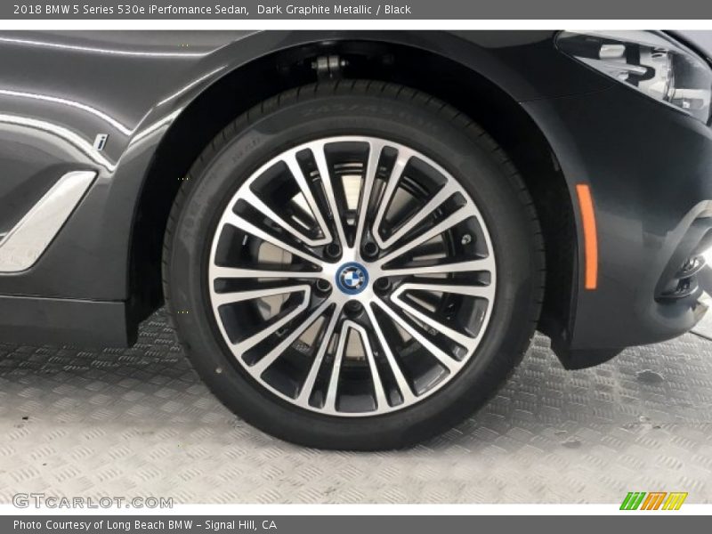 Dark Graphite Metallic / Black 2018 BMW 5 Series 530e iPerfomance Sedan