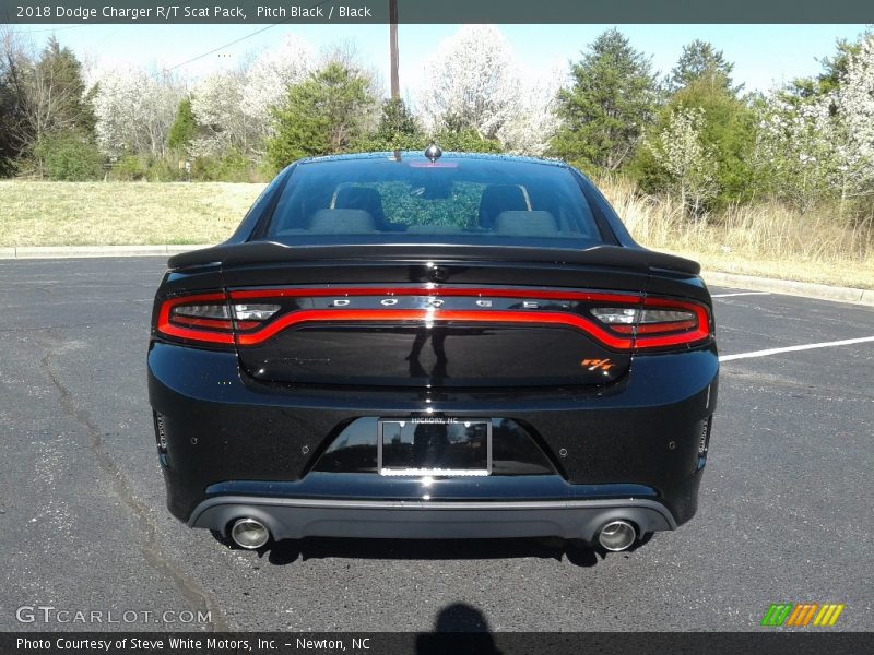 Pitch Black / Black 2018 Dodge Charger R/T Scat Pack