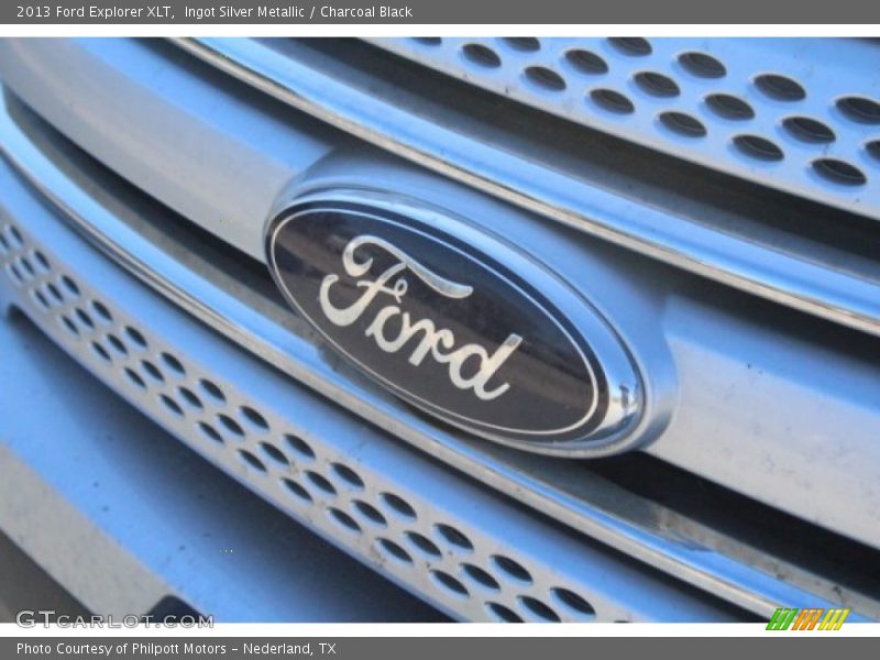 Ingot Silver Metallic / Charcoal Black 2013 Ford Explorer XLT