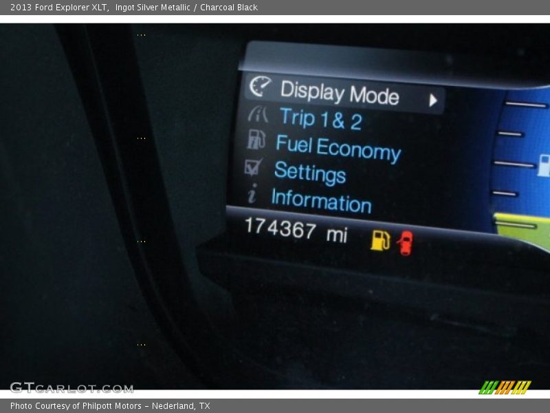 Ingot Silver Metallic / Charcoal Black 2013 Ford Explorer XLT