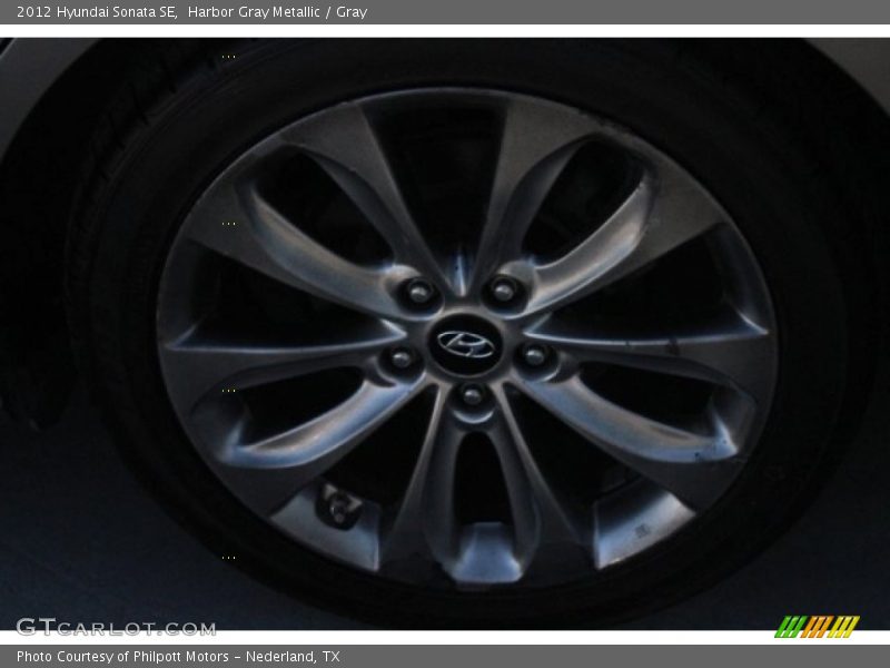 Harbor Gray Metallic / Gray 2012 Hyundai Sonata SE