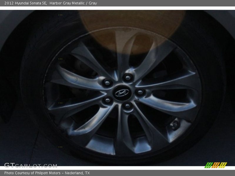 Harbor Gray Metallic / Gray 2012 Hyundai Sonata SE