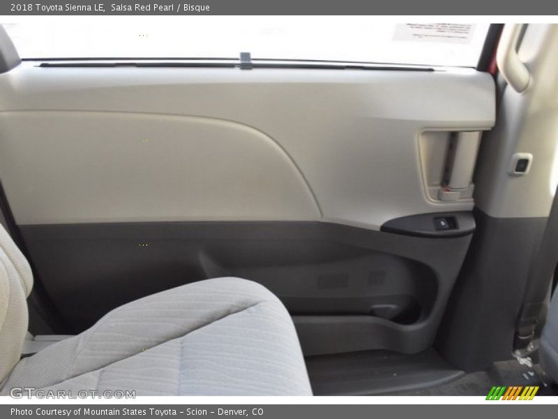 Salsa Red Pearl / Bisque 2018 Toyota Sienna LE