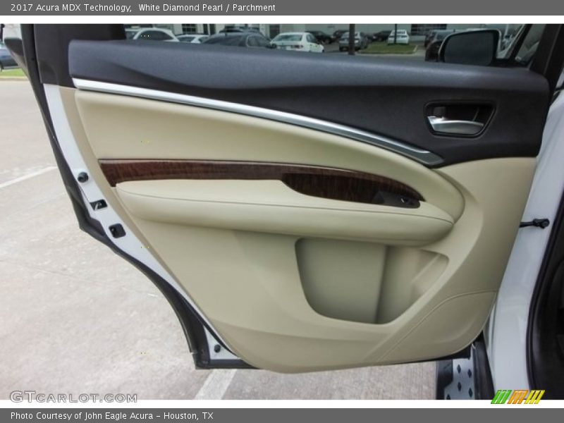 White Diamond Pearl / Parchment 2017 Acura MDX Technology