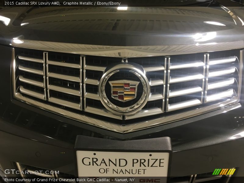 Graphite Metallic / Ebony/Ebony 2015 Cadillac SRX Luxury AWD