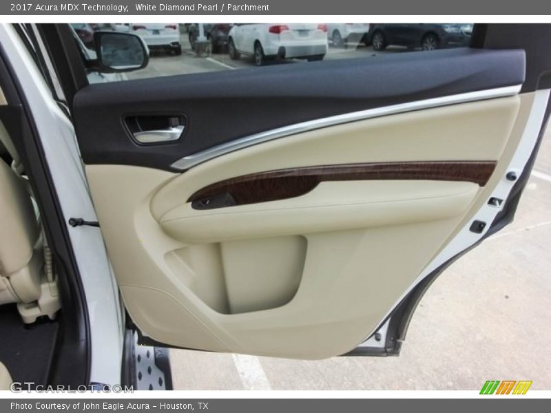White Diamond Pearl / Parchment 2017 Acura MDX Technology