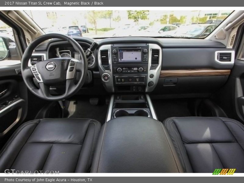 Magnetic Black / Black 2017 Nissan Titan SL Crew Cab