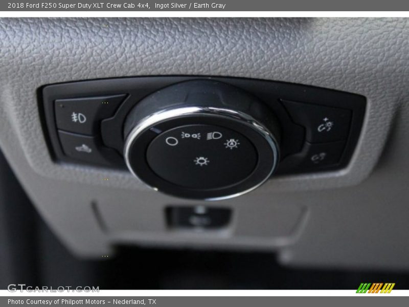 Ingot Silver / Earth Gray 2018 Ford F250 Super Duty XLT Crew Cab 4x4