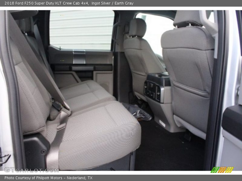 Ingot Silver / Earth Gray 2018 Ford F250 Super Duty XLT Crew Cab 4x4