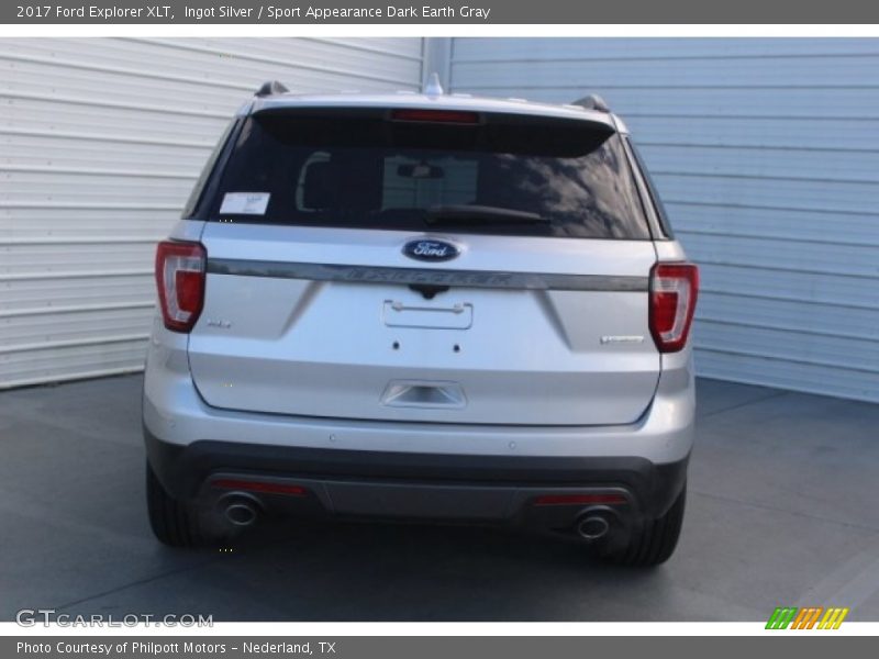 Ingot Silver / Sport Appearance Dark Earth Gray 2017 Ford Explorer XLT