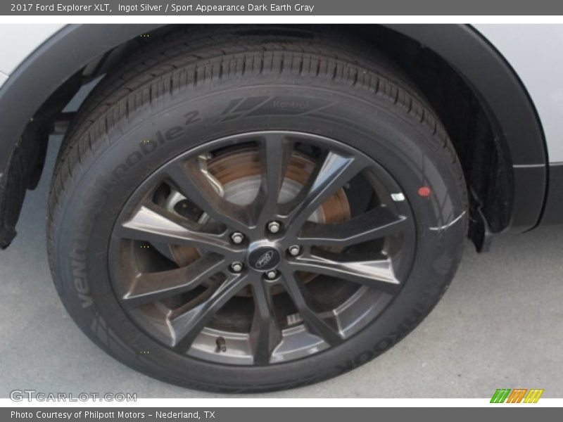 Ingot Silver / Sport Appearance Dark Earth Gray 2017 Ford Explorer XLT