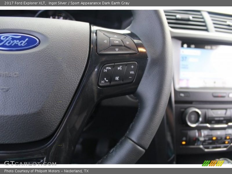 Ingot Silver / Sport Appearance Dark Earth Gray 2017 Ford Explorer XLT