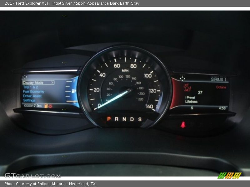 Ingot Silver / Sport Appearance Dark Earth Gray 2017 Ford Explorer XLT