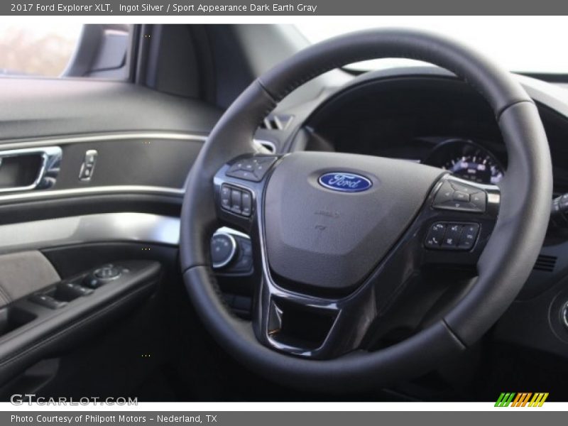 Ingot Silver / Sport Appearance Dark Earth Gray 2017 Ford Explorer XLT