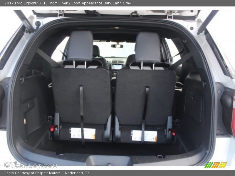Ingot Silver / Sport Appearance Dark Earth Gray 2017 Ford Explorer XLT