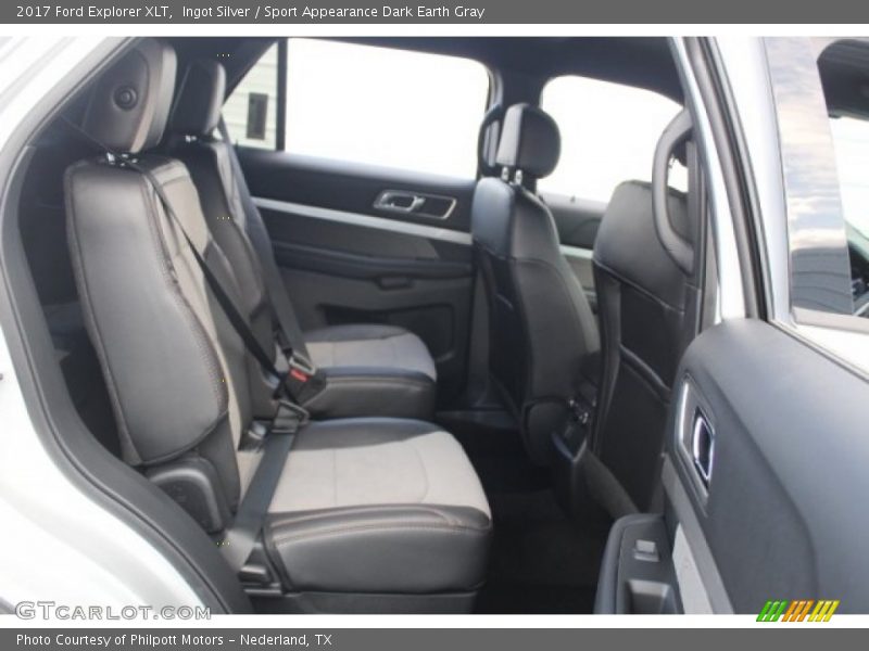 Ingot Silver / Sport Appearance Dark Earth Gray 2017 Ford Explorer XLT