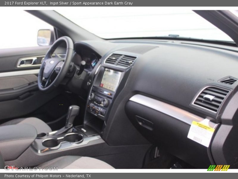 Ingot Silver / Sport Appearance Dark Earth Gray 2017 Ford Explorer XLT