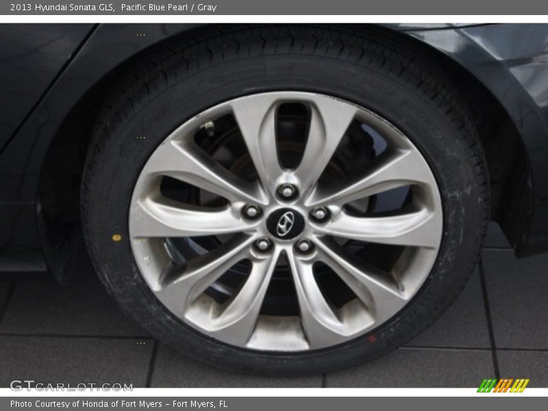 Pacific Blue Pearl / Gray 2013 Hyundai Sonata GLS