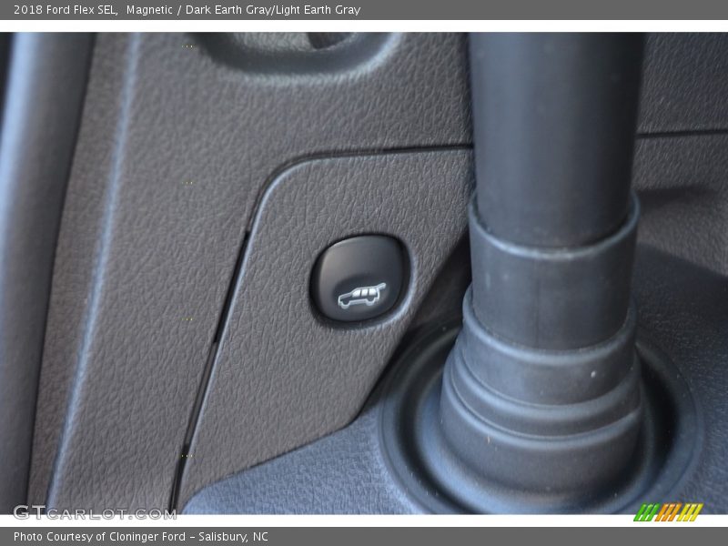 Magnetic / Dark Earth Gray/Light Earth Gray 2018 Ford Flex SEL