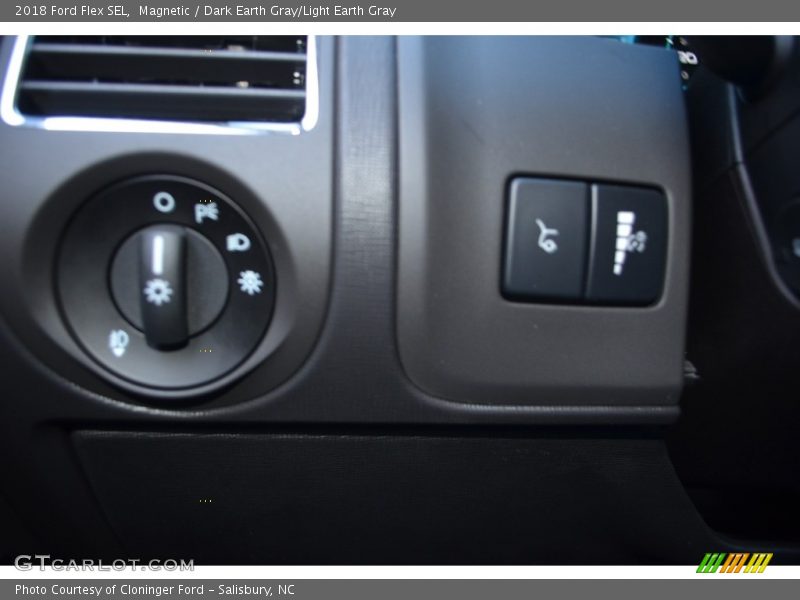 Magnetic / Dark Earth Gray/Light Earth Gray 2018 Ford Flex SEL