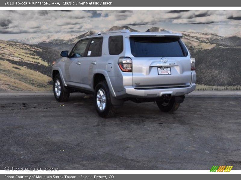 Classic Silver Metallic / Black 2018 Toyota 4Runner SR5 4x4