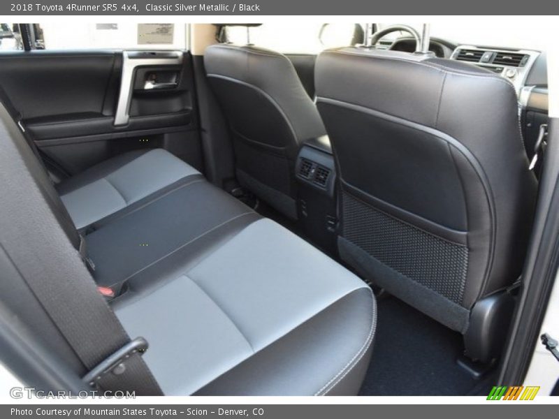 Classic Silver Metallic / Black 2018 Toyota 4Runner SR5 4x4