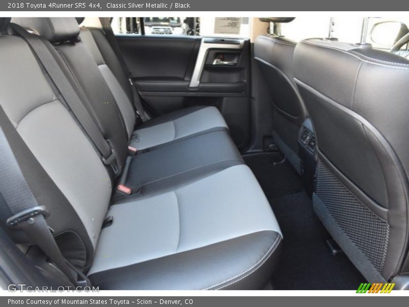 Classic Silver Metallic / Black 2018 Toyota 4Runner SR5 4x4