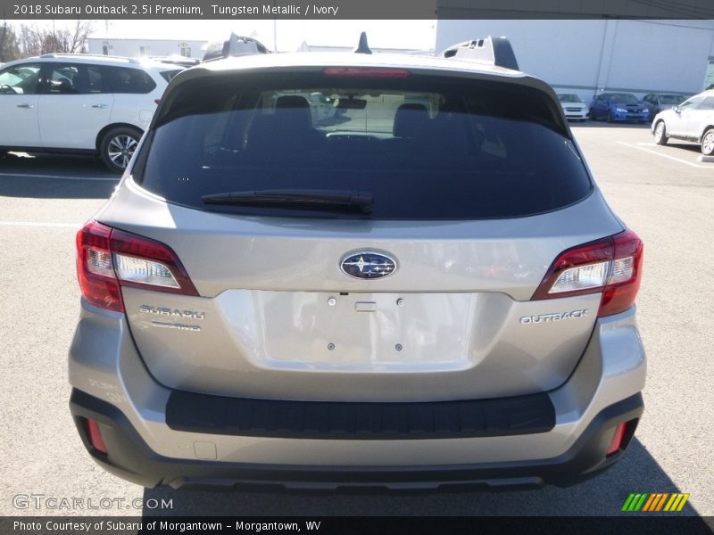Tungsten Metallic / Ivory 2018 Subaru Outback 2.5i Premium
