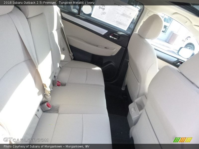 Tungsten Metallic / Ivory 2018 Subaru Outback 2.5i Premium