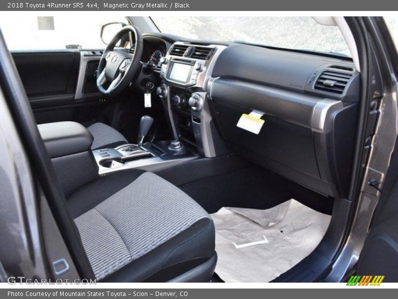 Magnetic Gray Metallic / Black 2018 Toyota 4Runner SR5 4x4
