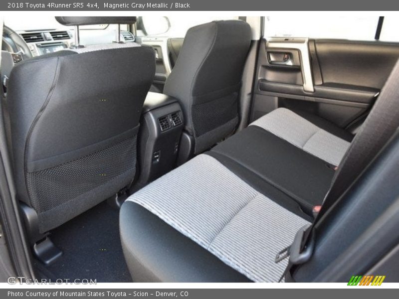 Magnetic Gray Metallic / Black 2018 Toyota 4Runner SR5 4x4