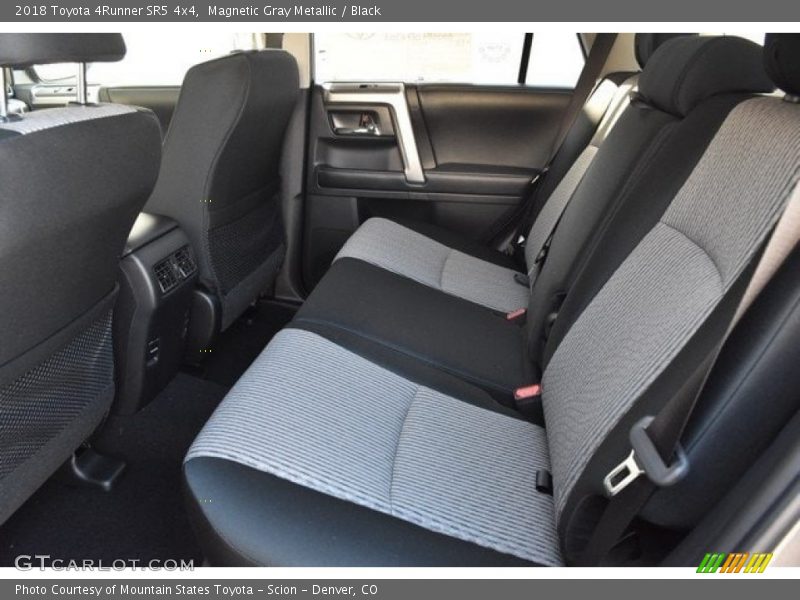 Magnetic Gray Metallic / Black 2018 Toyota 4Runner SR5 4x4