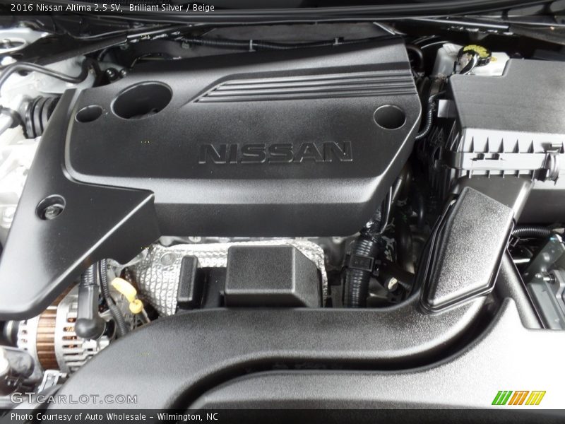 Brilliant Silver / Beige 2016 Nissan Altima 2.5 SV