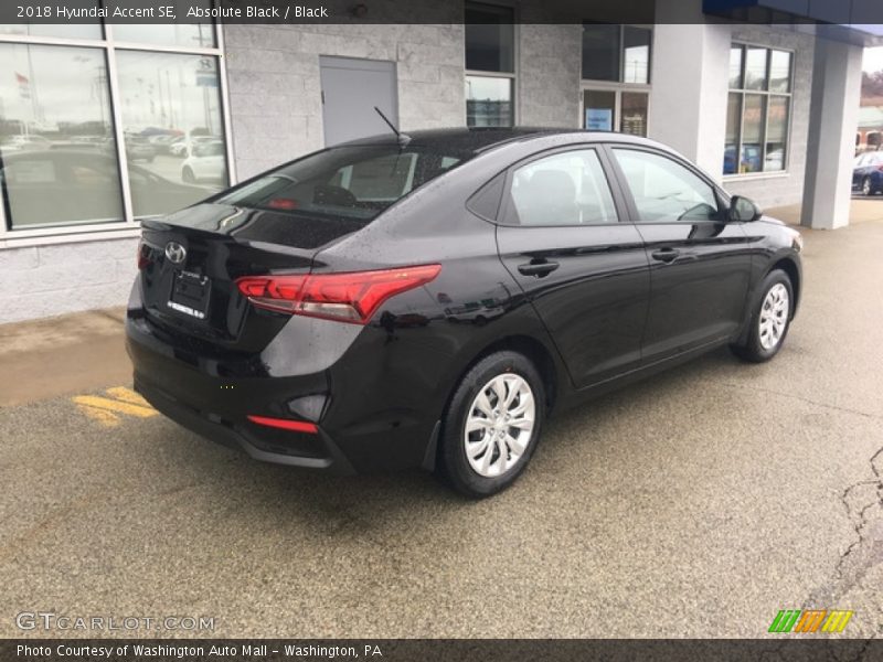 Absolute Black / Black 2018 Hyundai Accent SE