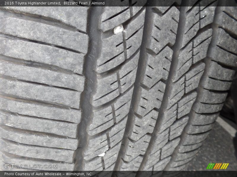 Blizzard Pearl / Almond 2016 Toyota Highlander Limited