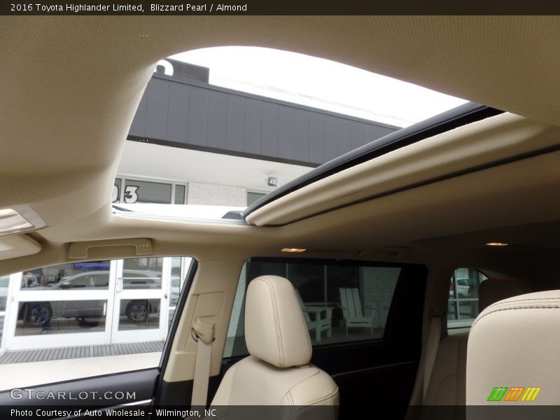 Blizzard Pearl / Almond 2016 Toyota Highlander Limited