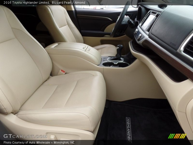 Blizzard Pearl / Almond 2016 Toyota Highlander Limited
