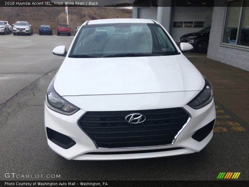 Frost White Pearl / Black 2018 Hyundai Accent SEL